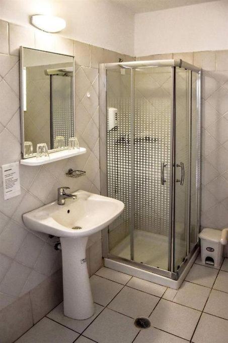 Yria Beach Hotel Kokkini Hani Bagian luar foto